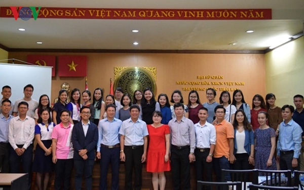 Đại sứ quán Việt Nam tại Thái Lan đối thoại với lưu học sinh