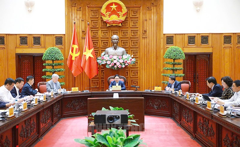 Thường trực Chính phủ họp thảo luận về các giải pháp ứng phó việc Hoa Kỳ công bố áp thuế đối ứng với hàng hóa