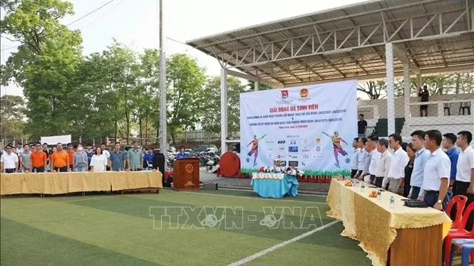 Khai mạc giải bóng đá sinh viên Việt Nam tại thủ đô Vientiane, Lào