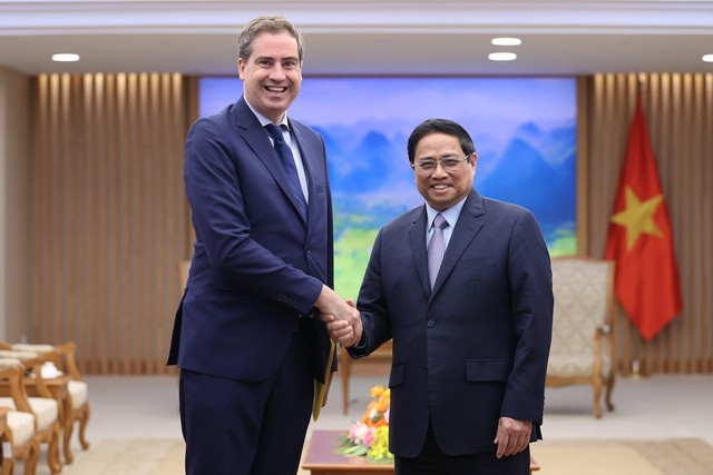 Thủ tướng đề nghị tạo thuận lợi cho hàng hoá Việt Nam tiếp cận thị trường Pháp