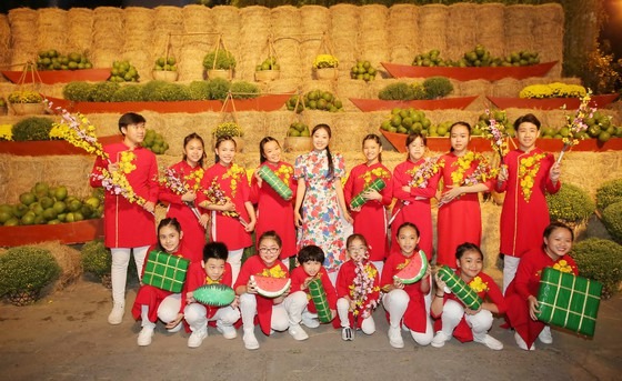 TPHCM – điểm đến an toàn, sống động và đầy hứng khởi ảnh 3