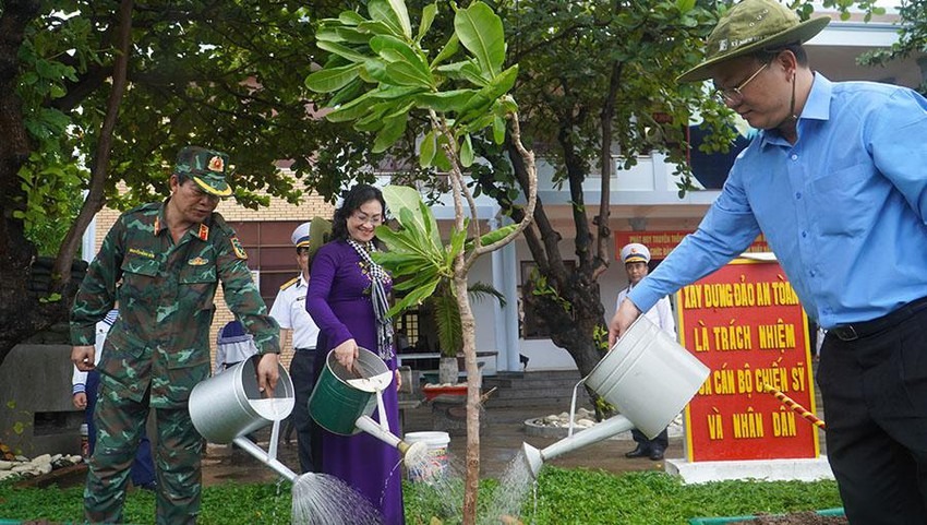 Trường Sa, chuyện bình thường cũng khiến lòng thổn thức ảnh 2