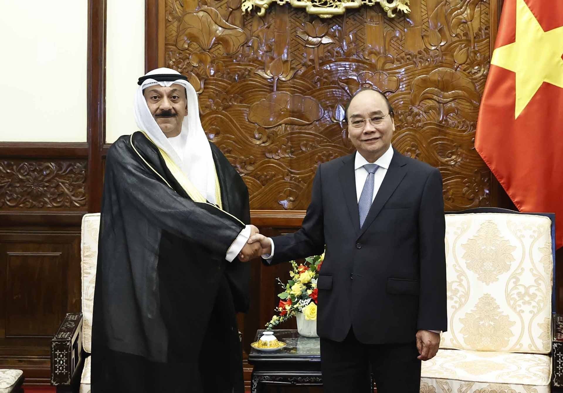 Chủ tịch nước Nguyễn Xuân Phúc tiếp Đại sứ Kuwait Yousef Ashour Al- Sabbagh. (Nguồn: TTXVN)