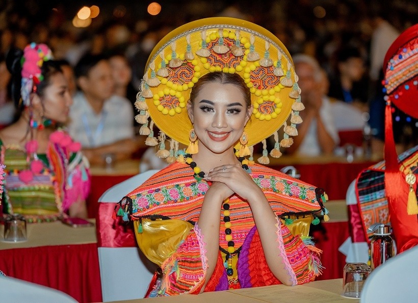 Những hình ảnh đẹp của thí sinh Hoa hậu Du lịch Thế giới trải nghiệm văn hoá Việt Nam Những hình ảnh đẹp của thí sinh Hoa hậu Du lịch Thế giới trải nghiệm văn hoá Việt Nam