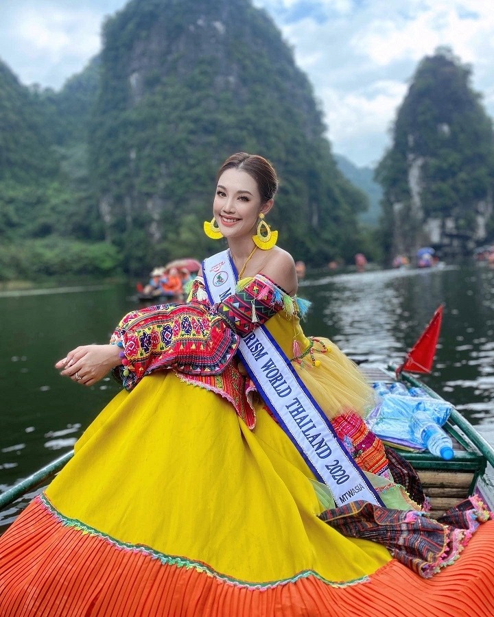 Những hình ảnh đẹp của thí sinh Hoa hậu Du lịch Thế giới trải nghiệm văn hoá Việt Nam Những hình ảnh đẹp của thí sinh Hoa hậu Du lịch Thế giới trải nghiệm văn hoá Việt Nam