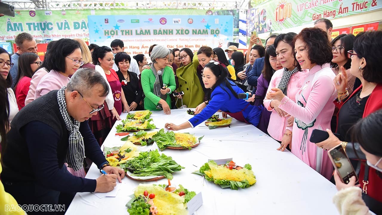 Liên hoan ẩm thực quốc tế năm 2022 - Nơi giao lưu văn hóa, sự sẻ chia đến với cộng đồng Liên hoan ẩm thực quốc tế năm 2022 - Nơi giao lưu văn hóa, sự sẻ chia đến với cộng đồng