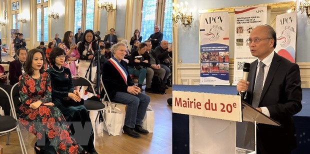 Van hoa Viet toa sang trong ngay hoi ton vinh tai thu do Paris hinh anh 3