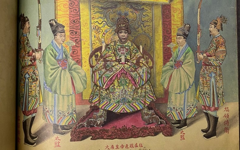 Tìm hiểu cổ phục triều Nguyễn qua bộ tranh của họa sĩ hồi đầu thế kỷ 20 ảnh 1