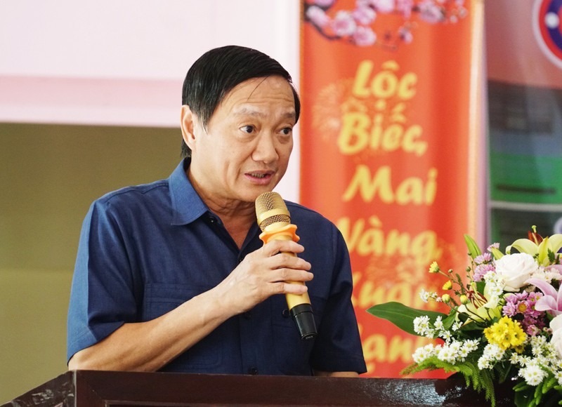Đại sứ Việt Nam tại Lào Nguyễn Bá Hùng phát biểu tại buổi lễ. Ảnh: Hải Tiến