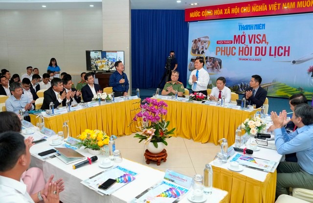 Nới visa, nút mở đầu tiên để ngành du lịch phục hồi và phát triển - Ảnh 1. Nới visa, nút mở đầu tiên để ngành du lịch phục hồi và phát triển - Ảnh 1.