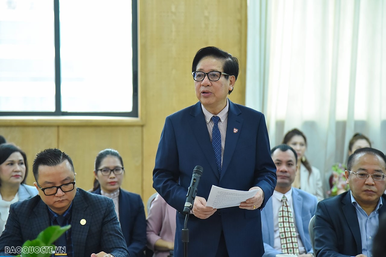 Đoàn Trưởng cơ quan đại diện Việt Nam ở nước ngoài nhiệm kỳ 2023-2026 làm việc với Hội Doanh nhân tư nhân Việt Nam