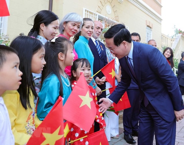 Chủ tịch nước gặp mặt kiều bào và những người bạn Ý thân thiết với Việt Nam - Ảnh 1. Chủ tịch nước gặp mặt kiều bào và những người bạn Ý thân thiết với Việt Nam - Ảnh 1.