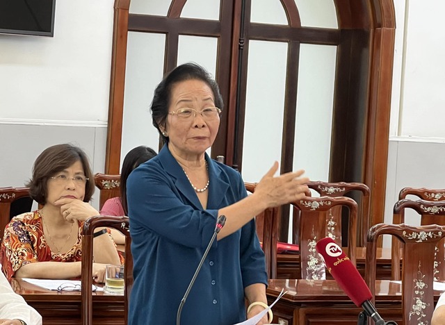 Chuyên gia lo lắng về dạy học tích hợp, xã hội hóa sách giáo khoa - Ảnh 1. Chuyên gia lo lắng về dạy học tích hợp, xã hội hóa sách giáo khoa - Ảnh 1.