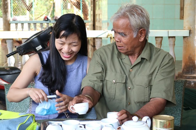 Có một già làng 'theo chân Bác' như thế - Ảnh 1. Có một già làng 'theo chân Bác' như thế - Ảnh 1.