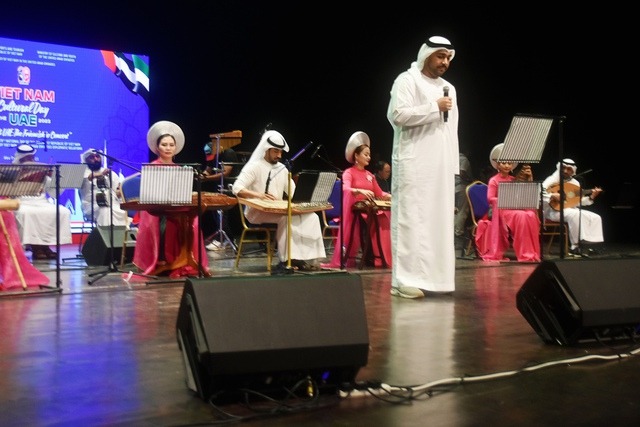 Ngày Văn hóa Việt Nam tại UAE 2023: Khám phá vẻ đẹp âm nhạc truyền thống Việt Nam, UAE - Ảnh 3. Ngày Văn hóa Việt Nam tại UAE 2023: Khám phá vẻ đẹp âm nhạc truyền thống Việt Nam, UAE - Ảnh 3.
