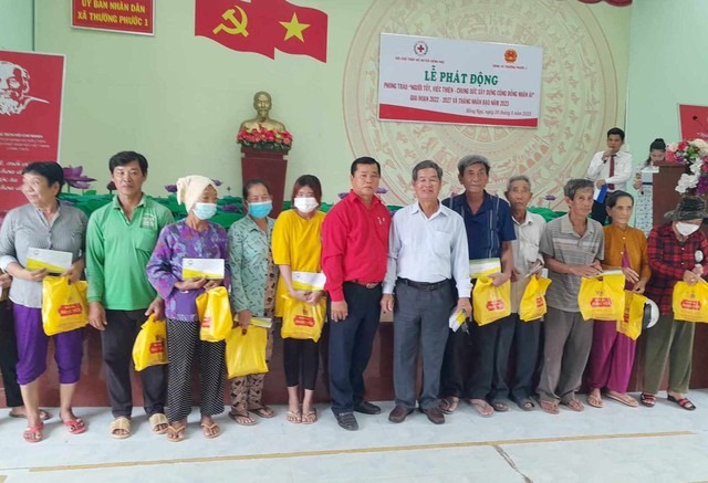 Một tấm lòng với cuộc đời - Ảnh 3. Một tấm lòng với cuộc đời - Ảnh 3.