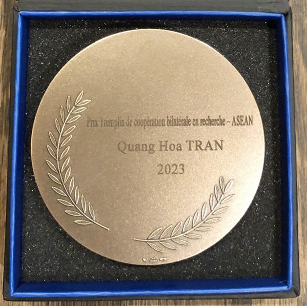 Vinh danh tiến sĩ đoạt giải thưởng Tremplin của Viện Hàn lâm khoa học Pháp - Ảnh 3. Vinh danh tiến sĩ đoạt giải thưởng Tremplin của Viện Hàn lâm khoa học Pháp - Ảnh 3.
