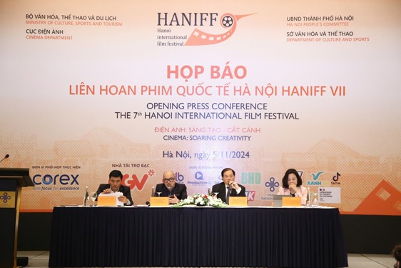 Thứ trưởng Bộ Văn hóa - Thể thao và Du lịch Tạ Quang Đông phát biểu tại họp báo giới thiệu HANIFF lần thứ VII - 2024Ảnh: ANH VŨ Thứ trưởng Bộ Văn hóa - Thể thao và Du lịch Tạ Quang Đông phát biểu tại họp báo giới thiệu HANIFF lần thứ VII - 2024Ảnh: ANH VŨ