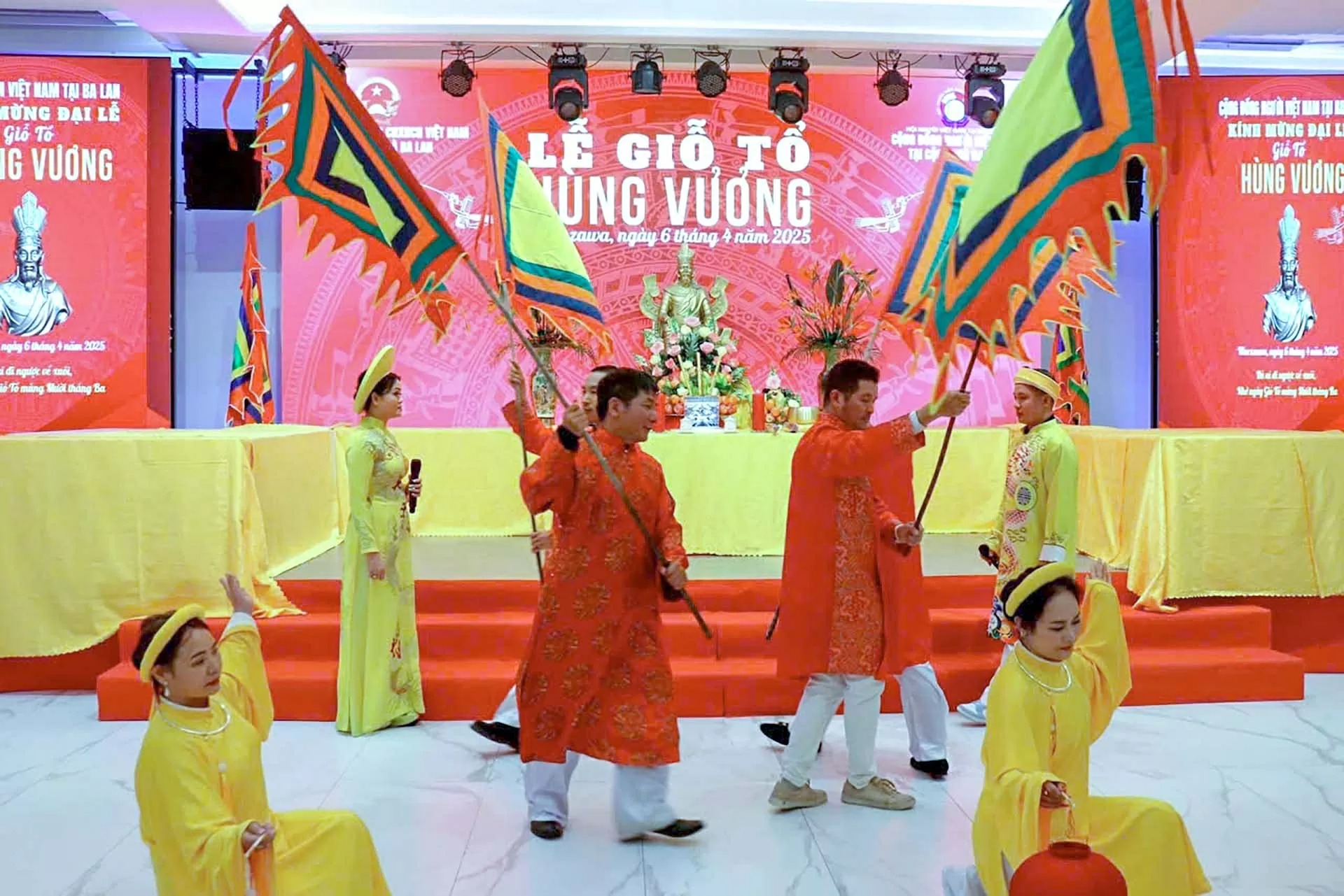Trang trọng Lễ Giỗ Tổ Hùng Vương tại Ba Lan: Gìn giữ cội nguồn dân tộc nơi đất khách